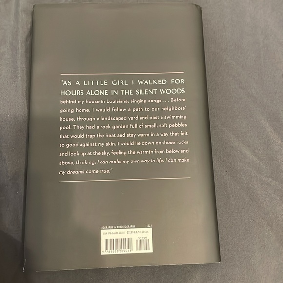 Britney Spears “The Woman In Me” autobiography - Picture 2 of 4